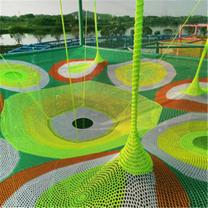 Geschorst 3d Honingraat Doolhof <span class=keywords><strong>Net</strong></span> Met Trampoline Vloeren Voor Interactieve Klimervaring In Amusement Speeltuin Ontwerp - Product Image 2