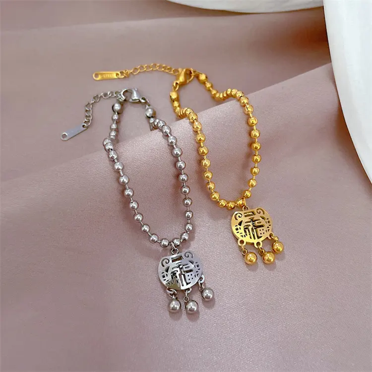 Wholesale Women Personalized Beaded Chain Fu Character Long Life Lock Round Pendent Bracelet