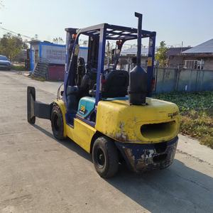 Gebruikte Originele Verf <span class=keywords><strong>Komatsu</strong></span> 3 <span class=keywords><strong>Ton</strong></span> Mini Vorkheftruck Met Ronde Klem Tweedehands <span class=keywords><strong>Komatsu</strong></span> <span class=keywords><strong>25</strong></span> 30 Kleine Diesel Heftrucks Te Koop - Product Image 3