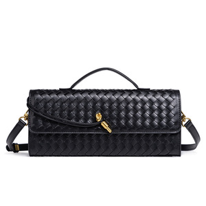 Borse a mano lunga intrecciate colorate alla moda da donna con borsa firmata - Product Image 2
