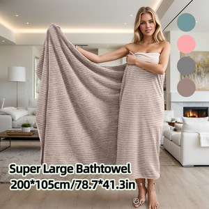 Toalla de Baño Extra Grande 200x105cm, de Felpa de Coral a Rayas, de Secado Rápido, para Uso Doméstico - Product Image 3