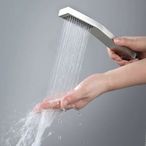 Soffione doccia circolare in acciaio inossidabile 304, soffione doccia a mano con getto potenziato, soffione doccia a spirale moderno e minimalista - Product Image 1