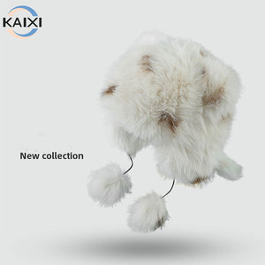 Bonnet en fausse <span class=keywords><strong>fourrure</strong></span> épaisse et moelleuse avec oreilles et queue d'ours, forme animale, chaud et doux, avec <span class=keywords><strong>fourrure</strong></span> de <span class=keywords><strong>renard</strong></span>, pour femmes, vente en gros OEM personnalisée - Product Image 2