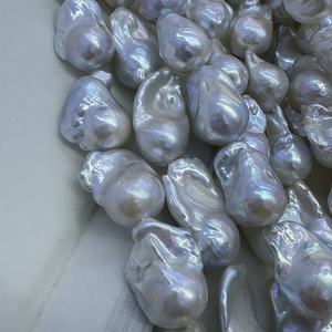 Collar de Perlas Barrocas Ultra Económico, Diseño de Cola de Pez con Partículas Grandes, Collares en Capas Exagerados y a la Moda - Product Image 2