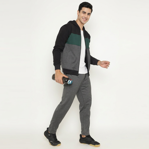 Conjunto deportivo para hombre a bajo precio, diseño personalizado, sudadera con capucha y pantalones, tejido de algodón y poliéster, OEM, ODM, venta al por mayor, MOQ bajo - Product Image 1