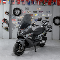 Scooter Maxi Aprilia SR Max 250 GT 250cc d'occasion, moteur HPE 26HP, écran TFT, démarrage sans clé, éclairage LED, CVT, essence, moto