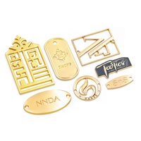 Étiquettes et badges métalliques personnalisés pour vêtements, sacs à main, chaussures, hijabs, abayas - Placage écologique, logo de marque