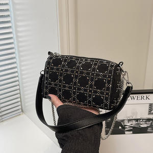 Nouvelle pochette de téléphone brodée tendance, sac de rangement compact pour femme, sac à bandoulière de haute qualité, élégant porte-monnaie zéro. - Product Image 2