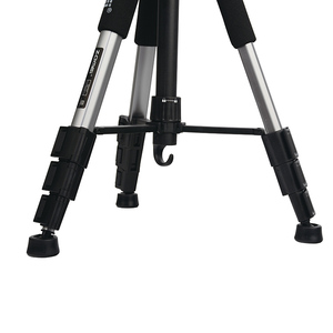 ZOMEI Q111 Gümüş Renkli Taşınabilir Alüminyum Alaşımlı Kamera <span class=keywords><strong>Tripod</strong></span>'u 5KG Taşıma Kapasitesi 145cm Maksimum Yükseklik Su Terazisi Halka Işık Flip CE - Product Image 5