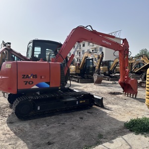 รถขุดมือสองของแท้จากญี่ปุ่น Hitachi Zaxis 70 รุ่น ZX70 รถขุดขนาดเล็ก 7 ตัน พร้อมหัวตักแบบบูลโดเซอร์ สภาพดี - Product Image 1