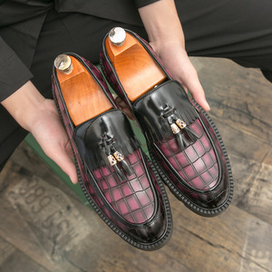 Nouvelles Chaussures en Cuir PU à Pompons Exquises pour Hommes Grandes Tailles 2026, Vente en Gros pour Usage Extérieur, Conception Respirante à <span class=keywords><strong>Semelle</strong></span> Épaisse et Confortable - Product Image 3