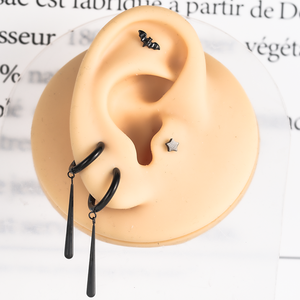 Piercing de Titanio ASTM F136 con Diseño Gótico de Labret, Murciélago, Araña, Luna, Calavera y Lazo, Roscado Internamente para Hélice, Tragus y Cartílago - Product Image 5