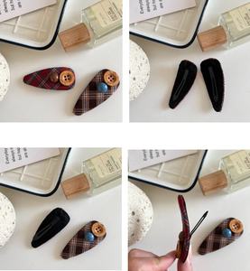 Pinza de Pelo Geométrica Coreana con Letras y Cuadrícula, Dulce Clip para Flequillo para Niñas y Mujeres, Pinza de Pico de Pato BB, Accesorios para el Cabello - Product Image 6