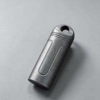 Mini boîte à médicaments en titane pur, porte-clés, étui étanche portable d'urgence EDC pour une utilisation en extérieur
