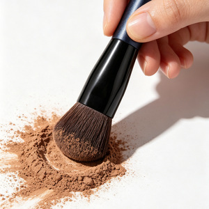 Juego de 2 Brochas de Maquillaje de Nailon con Mango de Madera, Herramienta Cosmética para Aplicar Rubor en la Nariz, Logotipo Personalizado OEM - Product Image 2