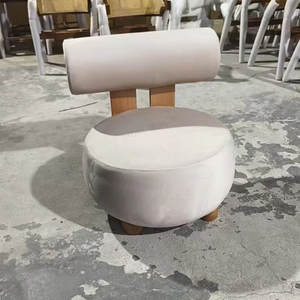 Poltrona Singola in Stile Francese Hippo Cream in Lana d'Agnello per Soggiorno e Balcone, Divano Relax - Product Image 1