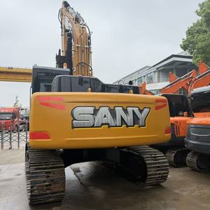 Excavatrice SANY SY215C d'occasion, modèle 2023, faible nombre d'heures de fonctionnement, moteur et pompe inclus, taille moyenne, capacité de la benne de 1,1 m³, utilisée - Product Image 2