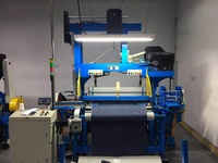 Métier à tisser navette pour denim de lisière rouge métier à tisser navette à changement automatique
