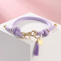 Nouvel Arrivage Populaire : Collier pour Chien en Corde Tressée Violet Clair avec Pompon et Fermoir Doré – Idéal pour la Promenade en Extérieur, Vente en Gros Personnalisée