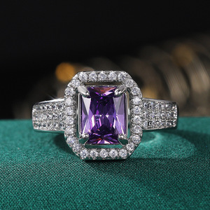 Anello a Doppio Strato con Forma Quadrata Elegante Anello da Dito per Donne - Product Image 2