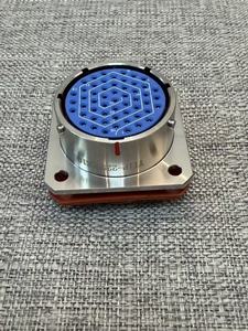 Enchufe de Aviación Y11P-2041ZJ10 de Alta Resistencia a Impactos y Vibraciones para Equipos de Control Industrial - Product Image 3