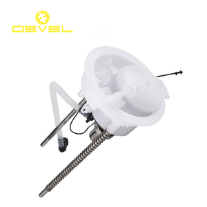 Filter Bahan Bakar Q5 Half Assembly 8R0919679C Suku Cadang Mobil untuk Audi Suku Cadang Mobil Kualitas OEM Stok Tersedia - Product Image 1