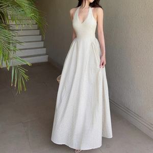 Nuevo Vestido Casual de Mujer a la Moda, de Algodón y Lino a Cuadros, Espalda Descubierta, Estampado de Guingán Blanco, con Cuello Halter y Cordones, Vestido Blanco de Verano - Product Image 1