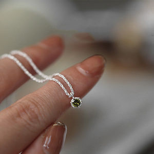 Silver Plated Olive Green Mini Pendant Necklace With Bezel Setting Plant Design For Women Clavicle Chain Gift - Product Image 2