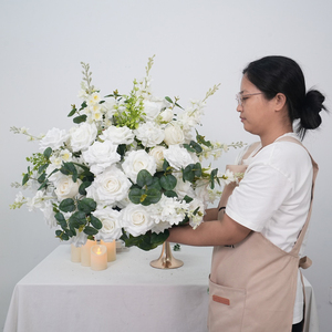 Arreglo de rosas blancas artificiales al por mayor, centro de mesa con bolas de flores de seda para decoración de eventos - Product Image 1