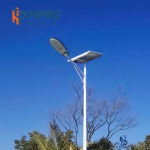 Postes de Alumbrado Público Solares Personalizables de Acero Q235 Multi-Potencia, Galvanizados en Caliente, con Fuente de Luz LED para Carreteras, Grado Africano - Product Image 1