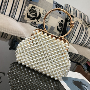 Sacs de soirée pour femmes de luxe faits à la main <span class=keywords><strong>Pochette</strong></span> en perles avec chaîne métallique Porte-monnaie blanc pour fête et <span class=keywords><strong>mariage</strong></span> - Product Image 4