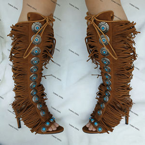 Stivali Estivi da Donna di Lusso Personalizzati con Frange in Stile Romano Vintage, Tacco Alto e Nappine Turchesi - Product Image 3