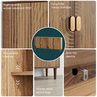 Lemari Penyimpanan Walnut, Kredenza 4 Pintu dengan Detail Alur Vertikal, Lemari Aksen Multifungsi