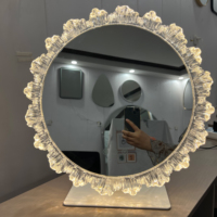 Vente en gros Miroir décoratif de maquillage tournesol moderne Miroir de maquillage cristal à trois couleurs avec gradation et atmosphère pour chambre à coucher Miroir de maquillage pour salle de bain à LED