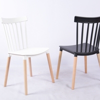 Chaise scandinave populaire en gros 2026, nouveau design, chaise de salle à manger en plastique pour restaurant