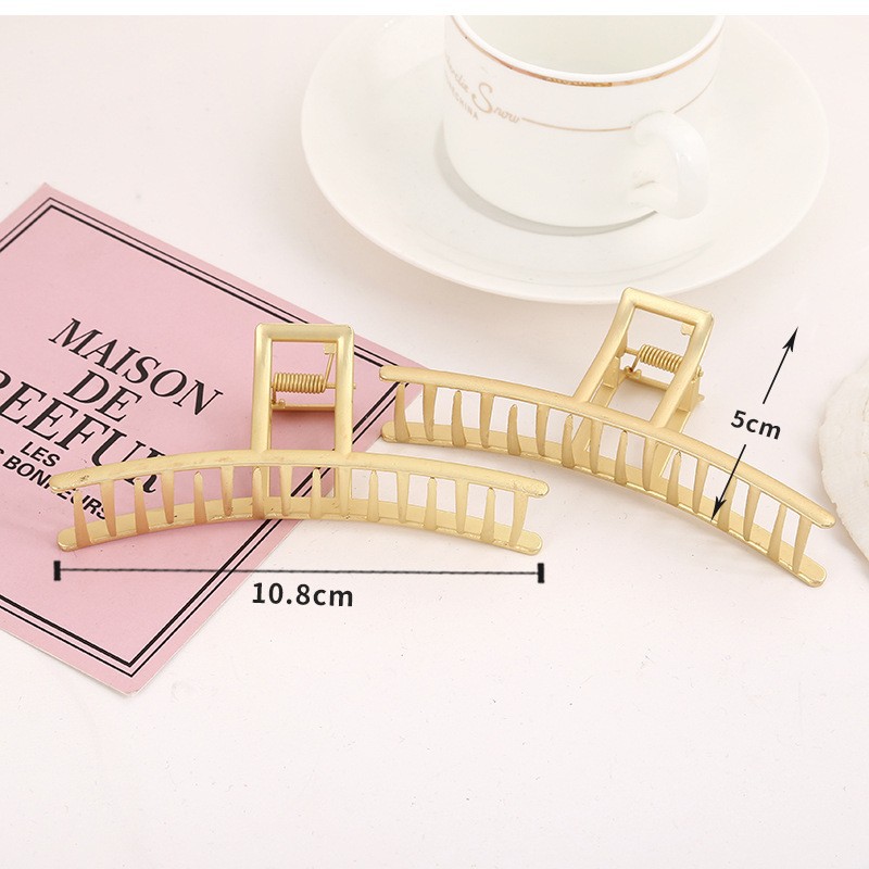 Barrette à cheveux en métal - Style or mat 1