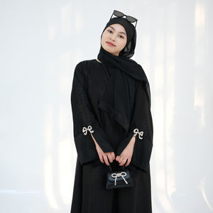 2025 EID Abaya Jacquard raso modesto Abaya islamico abbigliamento <span class=keywords><strong>donna</strong></span> manica a fessura Abito musulmano da <span class=keywords><strong>donna</strong></span> Abaya <span class=keywords><strong>con</strong></span> spilla <span class=keywords><strong>con</strong></span> fiocco di diamanti - Product Image 6