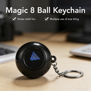 Portachiavi Personalizzato OEM Magic 8 Ball, Mini Sfera della Profezia e della Fortuna - Product Image 1