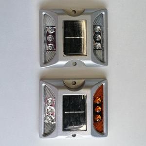 Nouveau design de balise solaire routière réfléchissante en aluminium rouge, bleu, jaune, ambre et blanc - Product Image 1