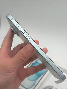 Vente en gros de téléphones mobiles Apple 15 128 Go d'origine, série complète, batterie 100 %, sans carte SIM, livraison <span class=keywords><strong>express</strong></span> mondiale - Product Image 5