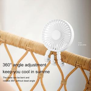 <span class=keywords><strong>พัดลม</strong></span> USB แบบชาร์จไฟได้แบบพกพาสำหรับรถเข็นเด็กมีความยืดหยุ่นพับได้ดีไซน์ให้จับปลาหมึกแบบสั่นอัตโนมัติสำหรับใช้งานกลางแจ้งสามแบบ - Product Image 3