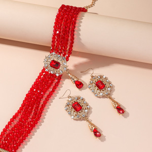 CAIOOCHE, <span class=keywords><strong>collar</strong></span> <span class=keywords><strong>de</strong></span> cadena <span class=keywords><strong>de</strong></span> cristal multicapa, pendientes, conjunto <span class=keywords><strong>de</strong></span> joyería grande exagerada a la moda, <span class=keywords><strong>collar</strong></span> <span class=keywords><strong>de</strong></span> cristal nupcial indio - Product Image 1