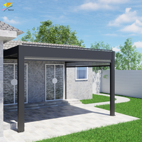 Pergola à lames orientables motorisée en aluminium avec éclairage et stores pour toit et mur