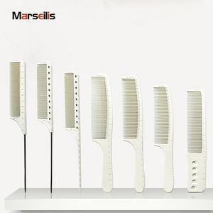 Juego de Tijeras de Peluquería Profesionales con Impresión Personalizada de China, Peine de Salón de Carbono, Estilo Clásico, Fabricantes, Venta al por Mayor - Product Image 1