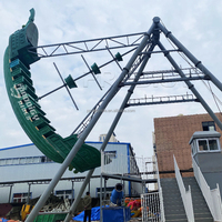 Fournisseur chinois d'équipements d'amusement en fibre de verre pour adultes, grands manèges en forme de bateau pirate pour l'extérieur, à vendre