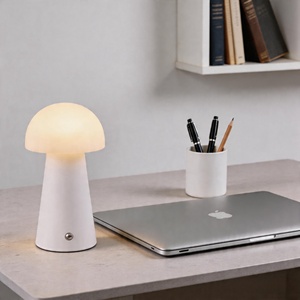 Lampe de table portable sans fil rechargeable à LED moderne et minimaliste en forme de champignon avec commande tactile pour la décoration de la maison, de la chambre à coucher et du café - Product Image 3
