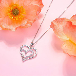 Collana con ciondolo a forma di cuore per donna, regalo di compleanno per mamma, gioielli alla moda da indossare ogni giorno - Product Image 3