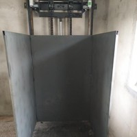 Nouvelle plateforme élévatrice hydraulique à rail simple face de 500 kg avec élingue à chaîne - Ascenseur de fret compact pour la maison, les usines de fabrication, les hôtels