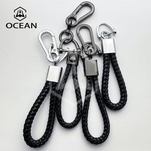 سلسلة مفاتيح جلدية مخصصة بتصميم شخصي وطباعة بالأشعة فوق البنفسجية، شكل بيضاوي عالي الجودة، حجم ولون مخصص - Product Image 1