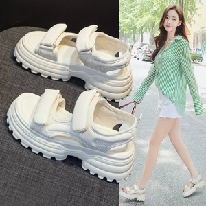 Sandales décontractées à plateforme pour femmes grandes tailles, blanches et noires, à scratch, bout ouvert, respirantes, chaussures de plage à semelle épaisse, style étudiant, tige en PU - Product Image 5